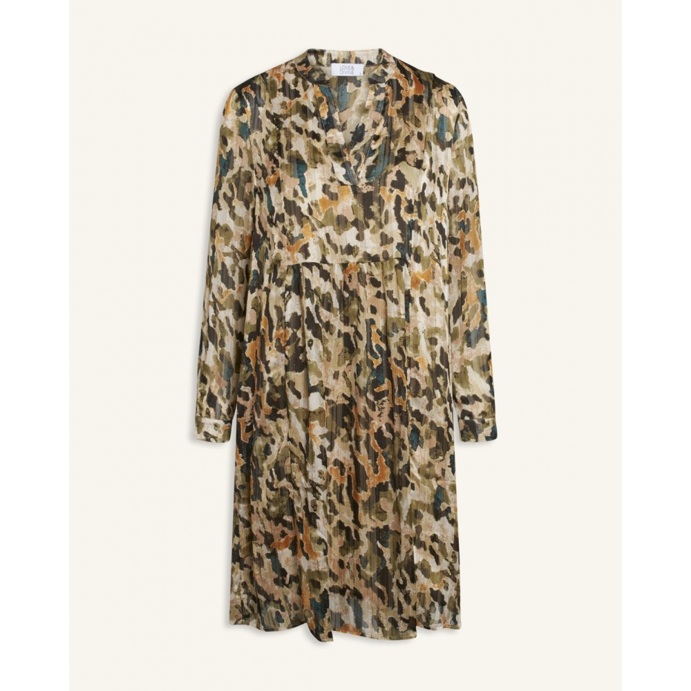 love and divine 13717